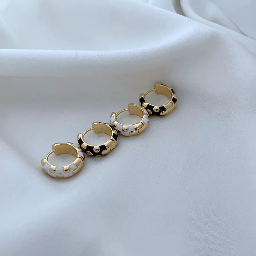 Kendra Scott Vintage Hong Kong Enamel Polka Dot Contrast Metal Earrings